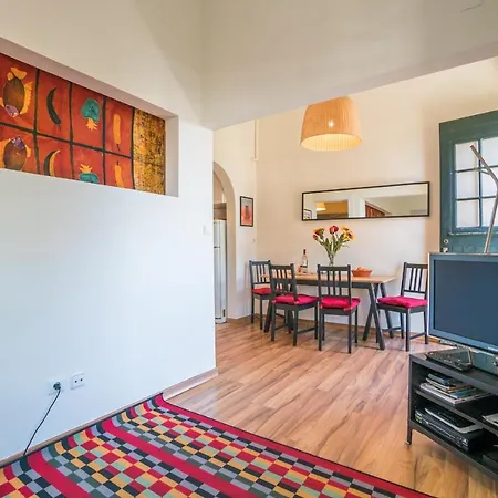 Traditional Gomes - Lisbon's Oasis Apartamento *