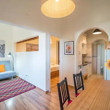 Traditional Gomes - Lisbon's Oasis Apartamento *