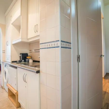 Apartament Traditional Gomes - Lisbon's Oasis *