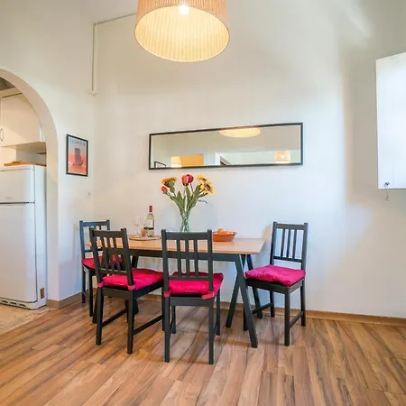 Apartament Traditional Gomes - Lisbon's Oasis *
